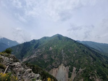 Dağların güzel manzarası