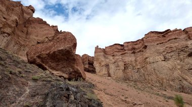 Dağların güzel manzarası 