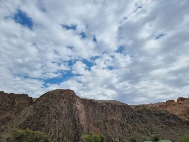 Dağların güzel manzarası