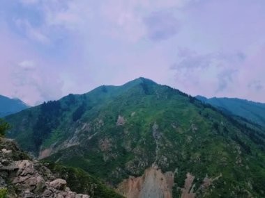 Güzel dağ manzarası. Doğa, seyahat