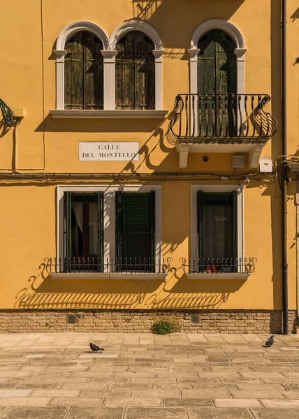 Beau Détail Architectural Une Vieille Rue Venise Italie — Photo
