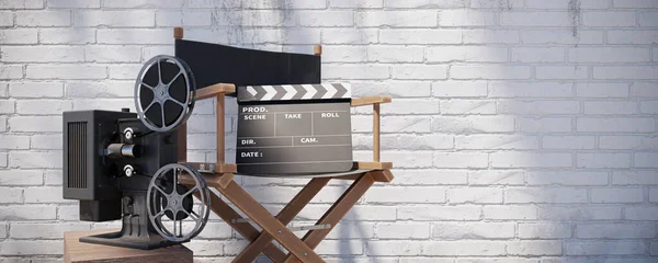 映画監督の椅子とレトロフィルムプロジェクター 3Dレンダリング — ストック写真