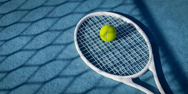 Netto Schaduwen Geworpen Door Tennisrackets Ballen Een Tennisbaan Rendering — Stockfoto
