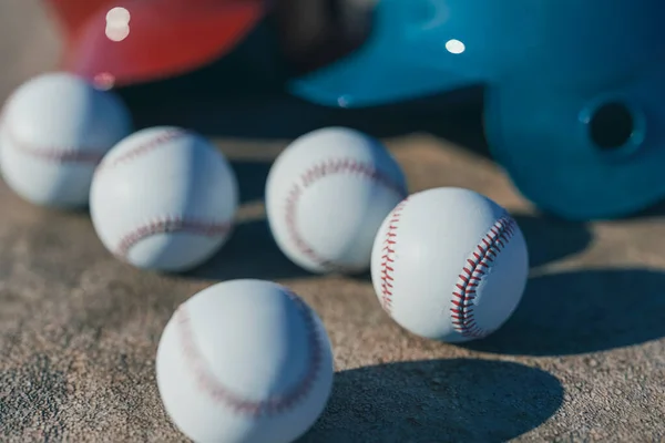 Una Palla Baseball Casco Terra Rendering — Foto Stock