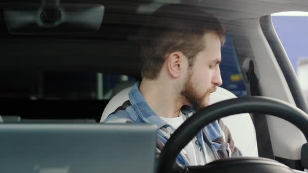 Bearded Man Wearing Seat Belt Trip Looking Back View Car — Stock Video
