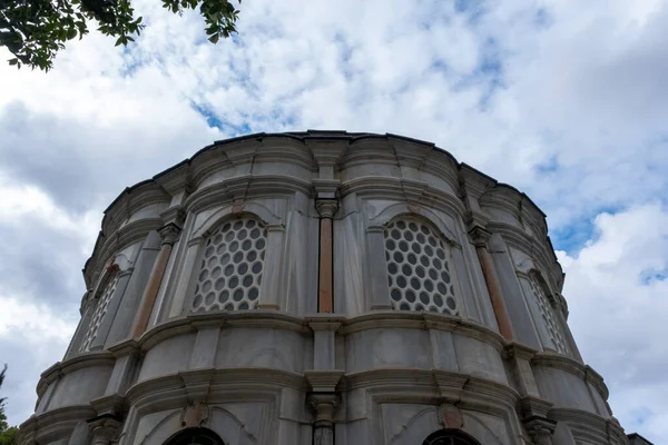 이스탄불 역사적 구름낀 건축물 관광의 — 스톡 사진