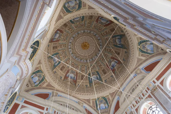 Внутрішня Частина Мечеті Ортакой Прекрасний Купол Мечеті Ортакой Іслам Релігія — стокове фото