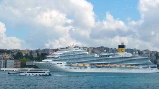 Galataport Estambul Turquía Costa Venezia Crucero Galataport Mar Azul Barcos — Vídeos de Stock
