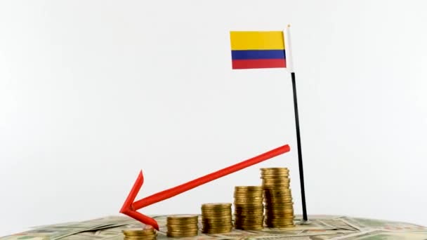 Bandeira Colômbia Com Moedas Plataforma Giratória Vídeo Conceito Inflação Seta — Vídeo de Stock