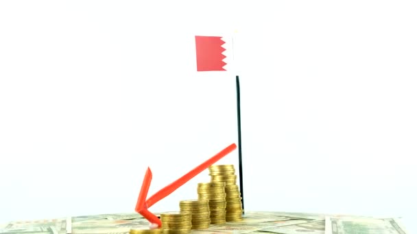 巴林国旗 刻有可换货币 通货膨胀概念视频 红色箭头 经济和金融理念 巴林贬值 国家统计 Fps 经济危机和降级 — 图库视频影像