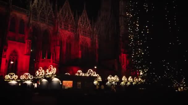 聖シュテファン大聖堂はクリスマスにウィーン ウィーン市内のクリスマスの装飾と照明 — ストック動画