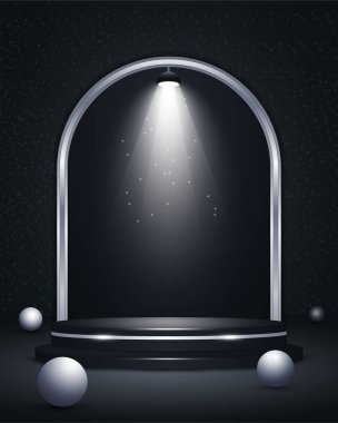 Gümüş süslemeleri ve ışıkları olan siyah podyum