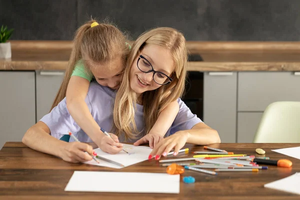 Alternative Pedagogy Young Woman Teacher Engaged Individual Lessons Toddler Girl — Stock Photo, Image