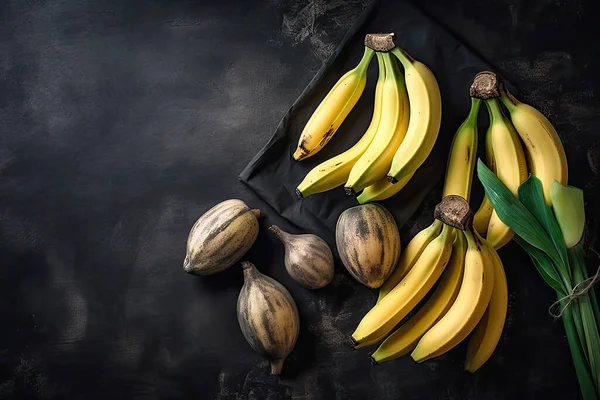 Свежие Спелые Бананы Черном Фоне — стоковое фото