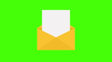 Parlak yeşil ekrana karşı beyaz bir davetiye göstermek için açılan sarı zarfın animasyon grafiği. Basit, düz tasarım biçimi