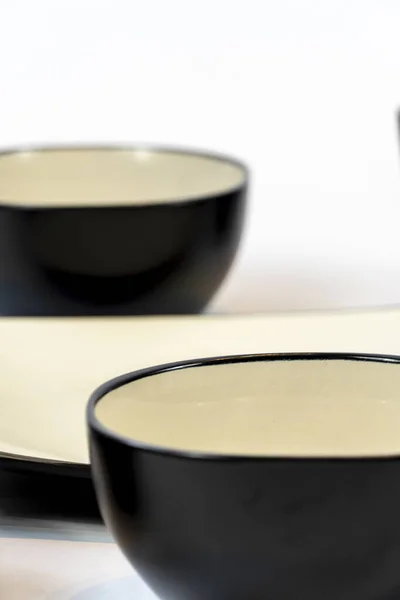 黑色陶瓷碗在白色背景上隔离 Mexico Latin America Ica — 图库照片