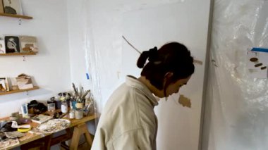 Stüdyo ya da çalışma alanı İspanyol bir kadın ressam, yağlı boya tablo, Meksika Latin Amerika