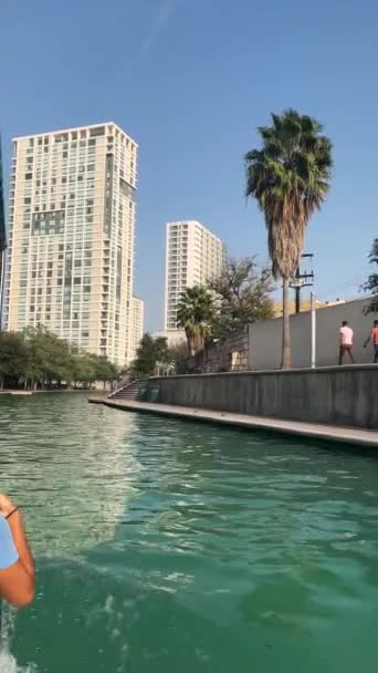 Santa Lucia Riverboat Ride Monterrey Mexico Boat Ride River Seeing — Video Stock