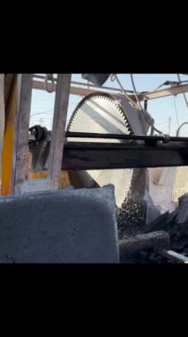 Büyük taş kesme, taş atölyesi, el işi, büyük format testeresi için ağır makineler