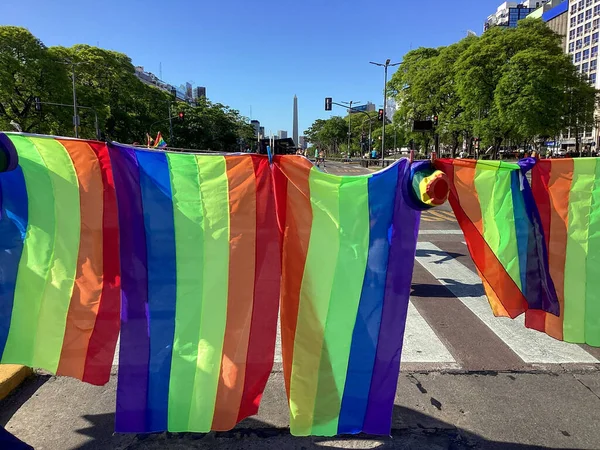 Прапори Гей Маршу Буенос Айресі Обеліск — стокове фото