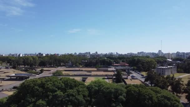 Panteón Subterráneo Del Cementerio Chacarita Revelado Desde Dron — Vídeo de stock