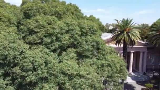 Tiro Aéreo Drone Que Revela Direita Para Esquerda Entrada Cemitério — Vídeo de Stock