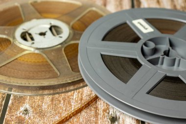 Eski süper 8 mm selüloit film ruloları