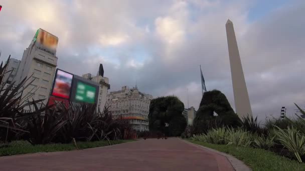 Filmová Časová Prodleva Buenos Aires Obelisku — Stock video