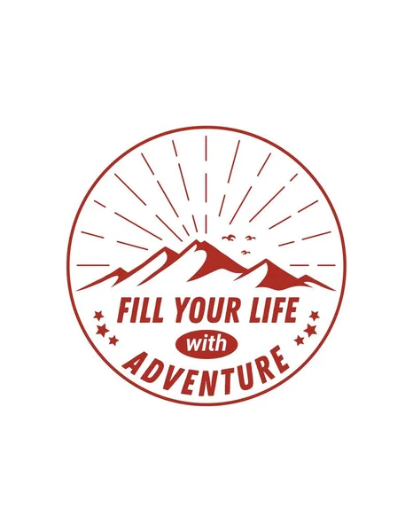 红山探险标志T恤 — 图库照片