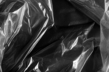 Kapalı plastik plastik yırtık ambalaj dokusu. Vektör illüstrasyonunda çeşitli buruşuk, buruşuk ve farklı gözyaşı desenli şeffaf plastik ambalajlar görülüyor. Siyah gri dizaynlar ve gölge etkisi.