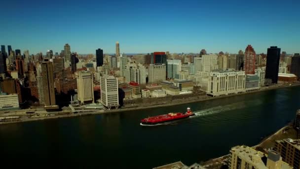 Nueva York Manhattan Barco Puerto Vista Aérea Bandera Americana Estado — Vídeos de Stock