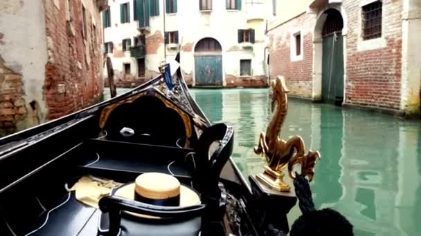 Venedik Tarih Binası Nın Yakınlarındaki Dar Venedik Büyük Kanalı Nda — Stok video