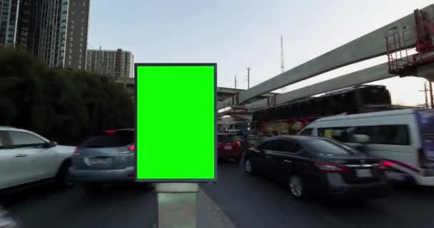 Noche Tráfico Larga Exposición Carretera Con Uso Pantalla Verde Cartelera — Vídeos de Stock