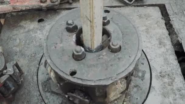 Máquina Tubulação Perfuração Equipamento Petróleo Roughnecks Bombeamento Petróleo Bruto Petróleo — Vídeo de Stock