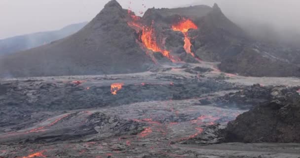 Erupción Lava Volcánica Paisaje Volcán Montaña Naturaleza Magma Primer Plano — Vídeos de Stock