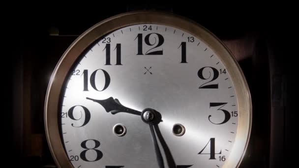 Time Lapse Clock Wall Alejar Concepto Flujo Tiempo Flechas Reloj — Vídeo de stock