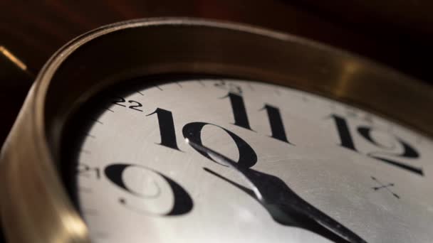 Beyaz Saat Numarası Ileri Gidiyor Yakın Plan Saat Zamanlama Konsepti — Stok video