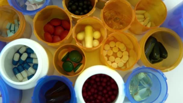 Frasco Prescripción Llena Diferentes Píldoras Medicina Ciencia Salud Investigación Tratamiento — Vídeo de stock