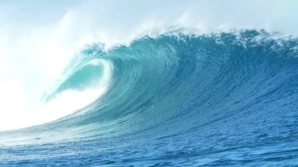 Slow Motion Perfekte Barrel Welle Bricht Und Plätschert Riesigen Ozean — Stockvideo