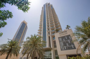 Dubai, Birleşik Arap Emirlikleri 02 / 27 / 2020: Dubai 'deki modern gökdelenler, Birleşik Arap Emirlikleri 