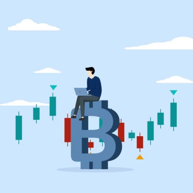 İşadamı, bilgisayar kullanarak büyük Bitcoin 'i, şamdan fiyat grafiği, Bitcoin ve kripto para yatırımı ile takas ediyor. Kripto ticareti, Bitcoin fiyatından kar ve gelir sağlıyor..