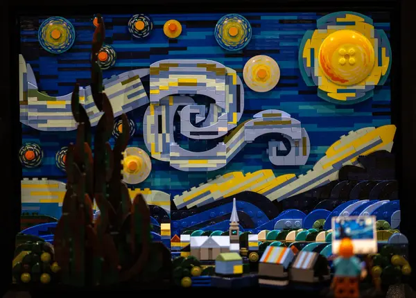 7 Ekim 2023, Braga Tuğla Hayran Etkinliği sırasında LEGO ile yapılan sanat çalışmaları, Altice Forum, Braga, Portekiz 'de yer alan Lego Sanatçılarının bir sergisi..