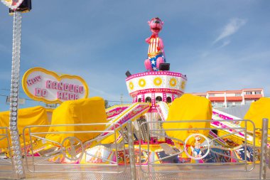 12 Mart 2024, popüler mekanik oyun alanı atlıkarınca kapatıldı, Povoa de Lanhoso, Braga, Portekiz.