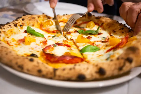 Guimaraes, Portekiz 'den Gerçek Napoli Pizzası..