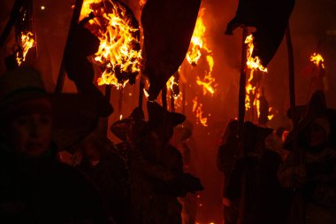 27 Eylül 2025, El Vtor, Mayorga. Bağlılık, ateş, tutku ve popüler gururu harmanlayan eşsiz bir gelenek. Ulusal Turizm Faizi Festivali ilan etti.