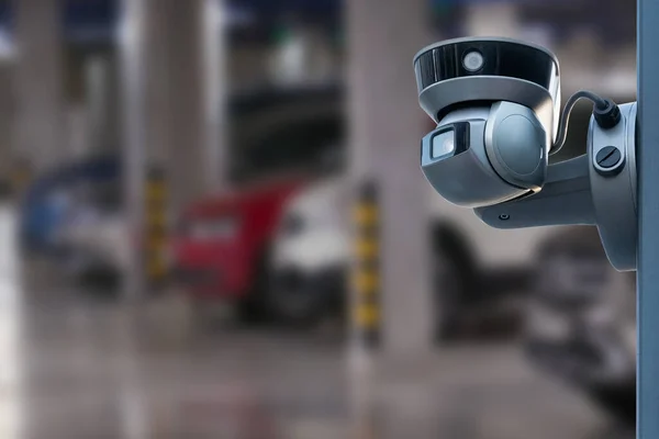 Cctv 카메라가 보안을 주차장에 설치되어 — 스톡 사진