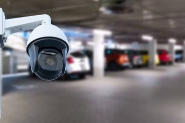 CCTV kamera veya gözetim sistemi kapalı otopark