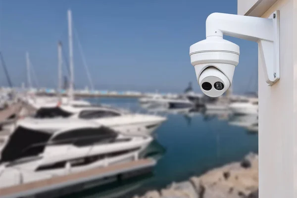 Coppia Telecamere Sicurezza Esterne Nel Porto Yachting — Foto Stock