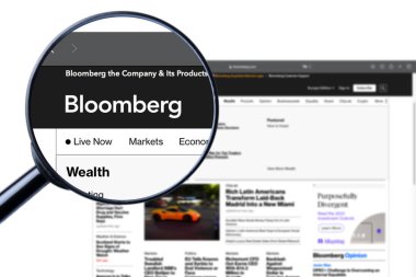Milan, İtalya - 02 Haziran 2023: Bloomberg logosu web sitesinin ana sayfasında