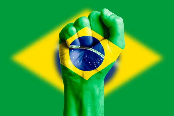 Мужской Кулак Флага Бразил Раскрашен Крупный План — стоковое фото